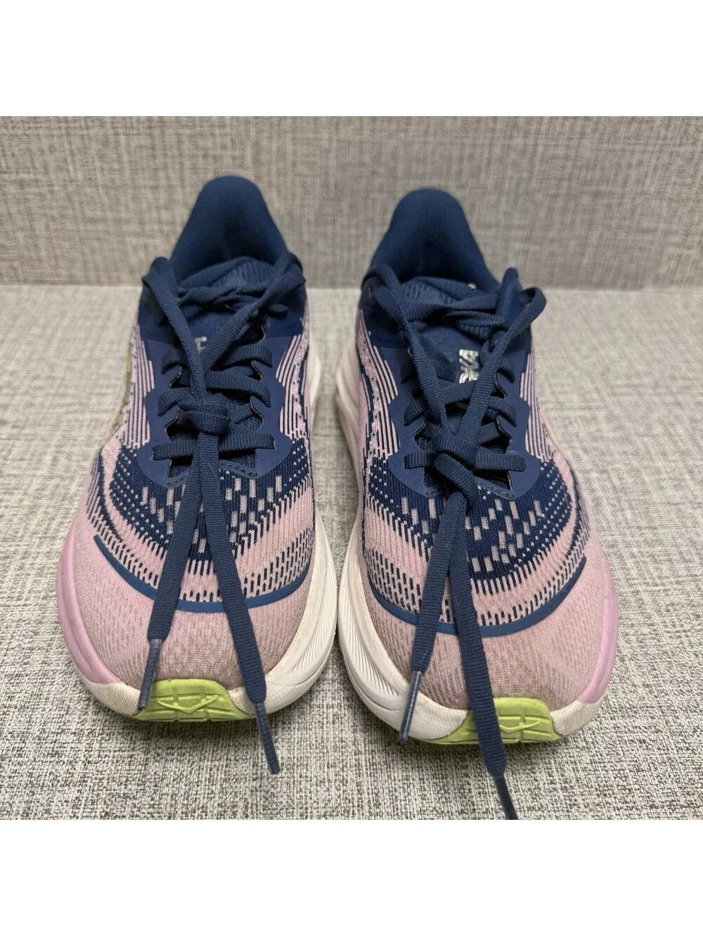Hoka One Skyflow Womens Size 6 B Midnight Twilight Pink Running Shoe 1155113 MTW